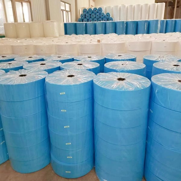 Facial mask nonwoven